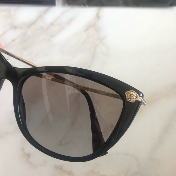 ?NEW VERSACE CRYSTAL SUNGLASSES ? main image 11